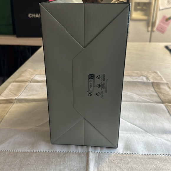 TOM FORD✨ 🌟✨Luxury Designer Bags and Boxes for Sale!✨🌟 - Picture 5 of 12